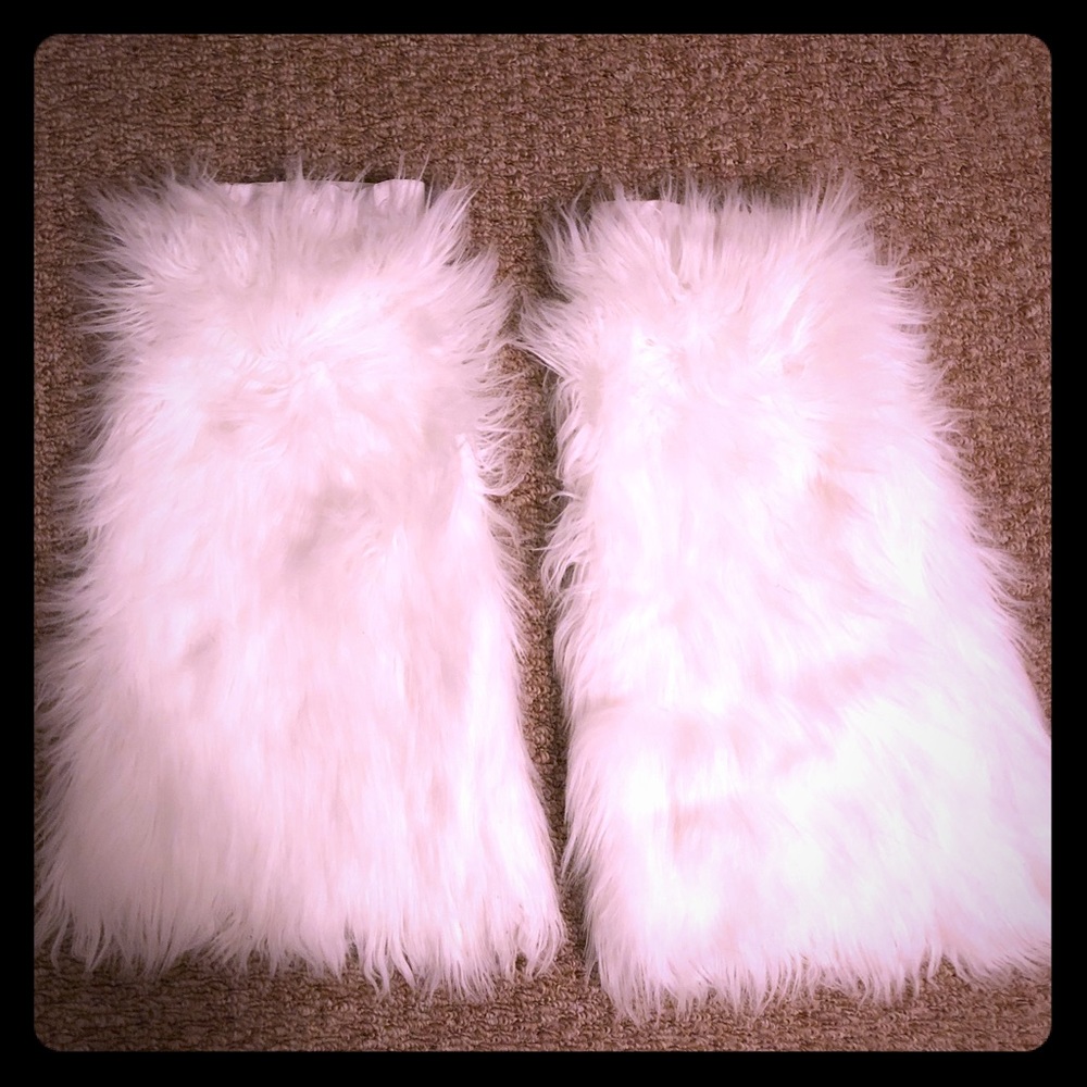 Bright White Fluffies